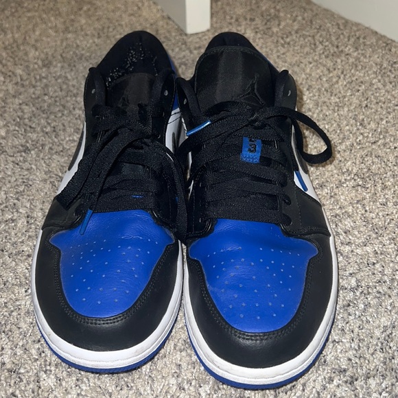Jordan 1 Low Royal Toe